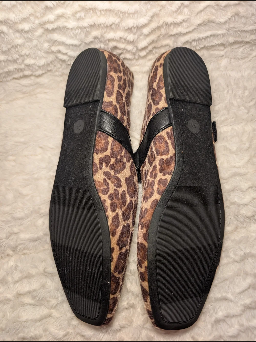 Old Navy Leopard Print Mary Jane Flats with Black Strap - Picture 2 of 2